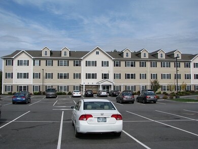 80 Sentinel Ct unit 309, Manchester, NH 03103 - photo 2