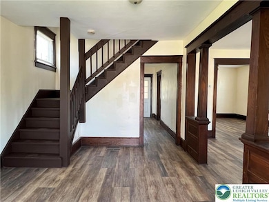 165 E Brown St, East Stroudsburg, PA 18301 - photo 4