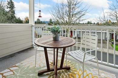 22535 SE Highland Cir unit 206, Issaquah, WA 98029 - photo 4