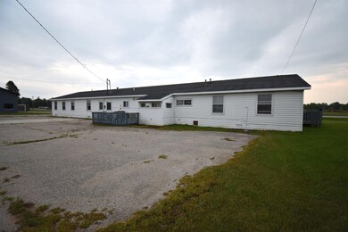 2110 E US 10 (9)