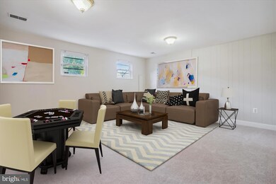 7805 Stovall Ct, Lorton, VA 22079 - photo 4