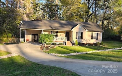 24 Doris Ct SE, Concord, NC 28025 - photo 2