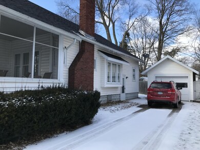 508 W Mansion 3