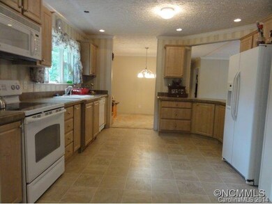 7 Harris Rd, Asheville, NC 28803 - photo 4