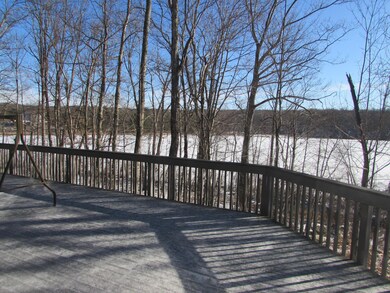 811 Blackbirch Ct, Hawley, PA 18428 - photo 5