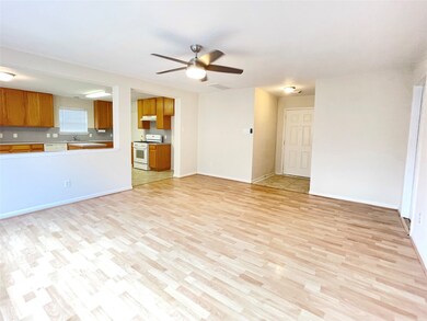 29546 S Legends Bend Dr, Spring, TX 77386 - photo 4