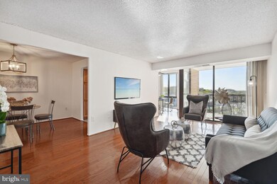 The Brittany unit 1001, Arlington, VA 22204 - photo 4