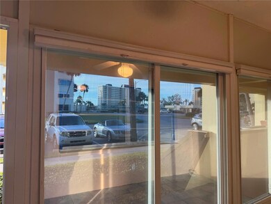 4700 Cove Cir unit 108, Saint Petersburg, FL 33708 - photo 4