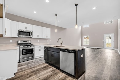 5051 Shepherds Glen, Willoughby, OH 44094 - photo 5