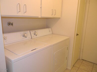 1095 E Fremont Drive 023