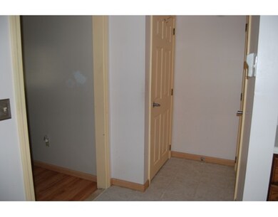 117 Providence St unit B, Millville, MA 01529 - photo 6