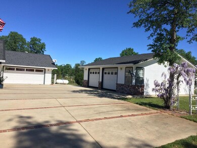 Shop & Garage