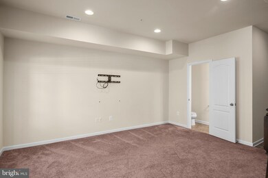 8156 Hollow Ct, Severn, MD 21144 - photo 6