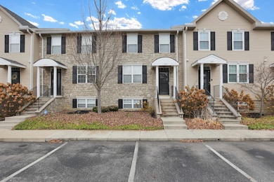 243 Oxford Oak Dr unit 243, Blacklick, OH 43004 - photo 3