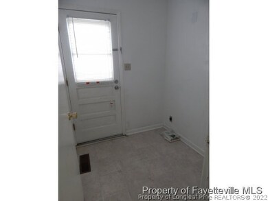 675 Edgehill Rd, Fayetteville, NC 28314 - photo 6