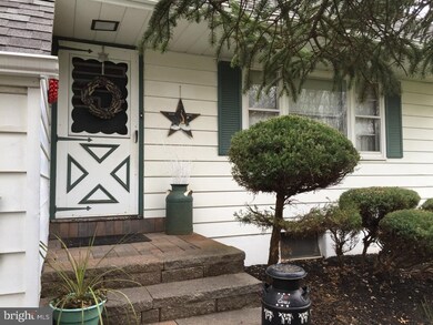 360 New Rd, Monmouth Junction, NJ 08852 - photo 2