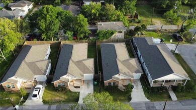 3210 Jewel St, Houston, TX 77026 - photo 4