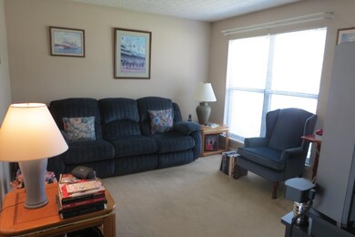 6802 Beackstone Ct, Louisville, KY 40228 - photo 4