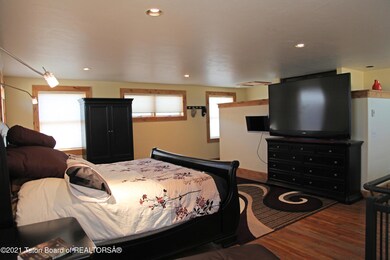mm_bedroom