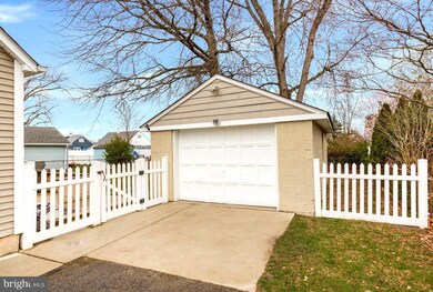 206 Patricia Ln, Runnemede, NJ 08078 - photo 4