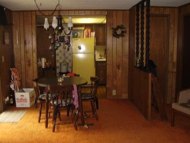 Kitchen & Dining Area