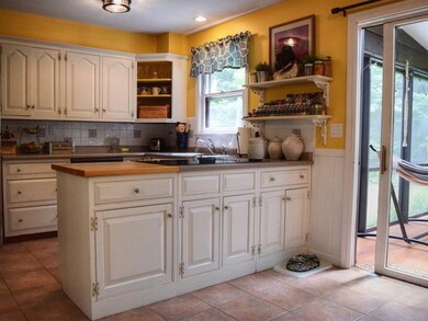 155 Fletcher Ln, Shelburne, VT 05482 - photo 2