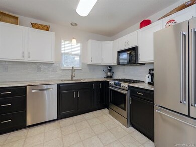 3001 Blue Goose Ct, Hendersonville, NC 28792 - photo 5