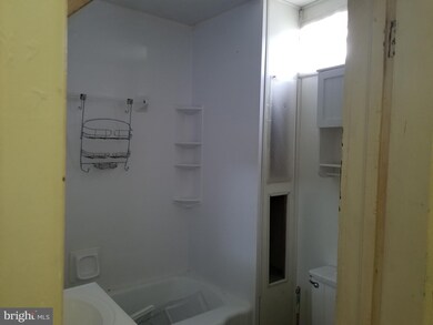 245 N 2nd St, Saint Clair, PA 17970 - photo 5