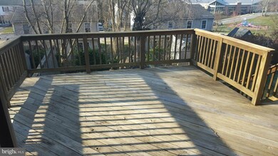 8 E Orndorff Dr, Brunswick, MD 21716 - photo 2