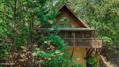 334 Greenwood Way, Pigeon Forge, TN 37863 - photo 2