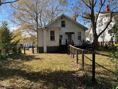 311 Arch St, Henderson, NC 27536 - photo 2