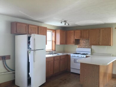 258 Pool kitchen