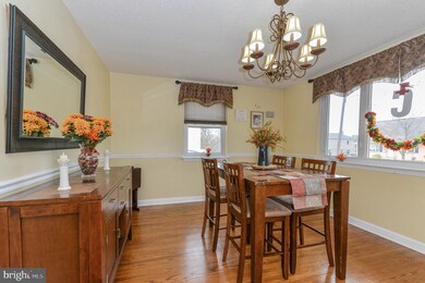 335 Woodlyn Cir, Woodlyn, PA 19094 - photo 6