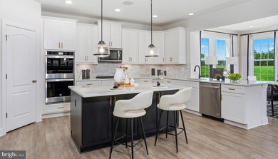 7003 Fountain Park Dr, Glenn Dale, MD 20769 - photo 4