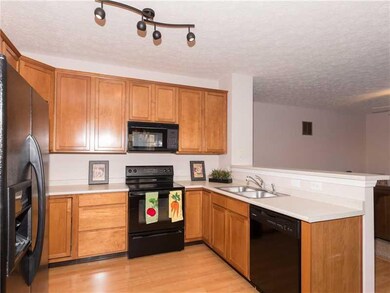 11896 Weathered Edge Dr, Fishers, IN 46037 - photo 7