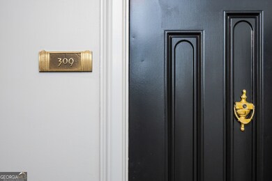 2870 S Pharr Ct NW unit 309, Atlanta, GA 30305 - photo 3