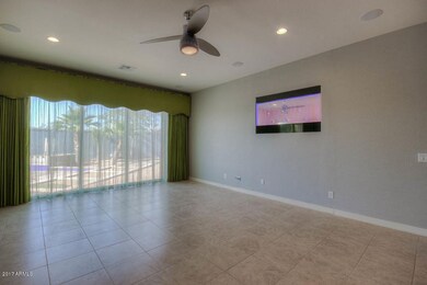 Family Room (5)-SMALL