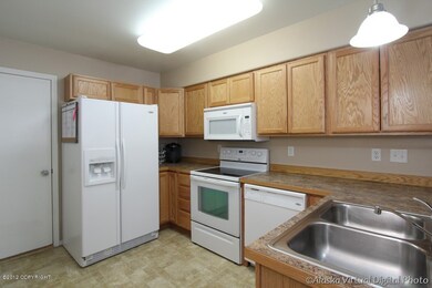 6670 Whispering Loop unit 3B, Anchorage, AK 99504 - photo 7