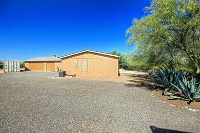 1705EJoyRanchRd003