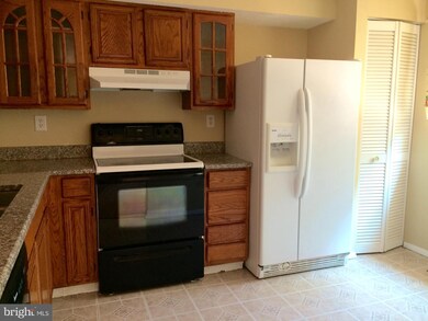 4332 Thistlewood Terrace, Burtonsville, MD 20866 - photo 3