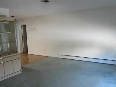 71 Fox Ridge Crescent unit 71, Warwick, RI 02886 - photo 4