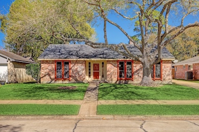 5314 Bulen Ave, Friendswood, TX 77546 - photo 2