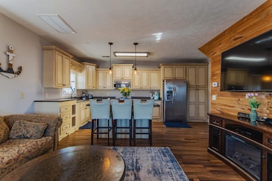 1111 Leaning Trees Ln, Adamsville, TN 38310 - photo 6