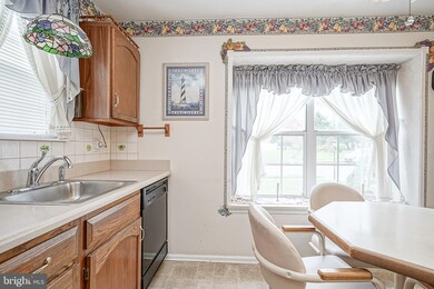 23 Pinecrest Dr, Woodbury, NJ 08096 - photo 7