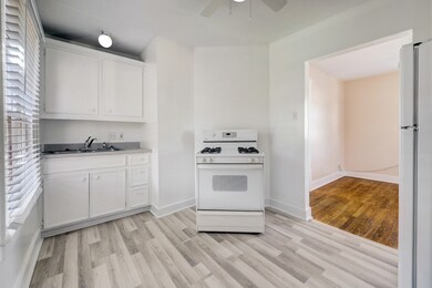 708 W Cottage St, Houston, TX 77009 - photo 5