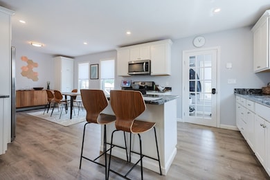 21 Orchard St unit 2, South Grafton, MA 01560 - photo 7