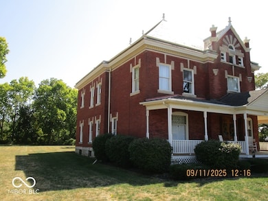 932 N Washington St, Marion, IN 46952 - photo 2