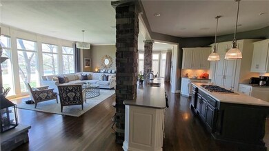 9622 Redbud Ln, Lenexa, KS 66220 - photo 5