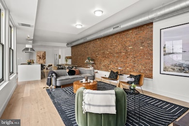 1606 Chestnut St unit 4, Philadelphia, PA 19103 - photo 2