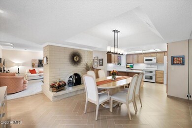 06-Dining Area